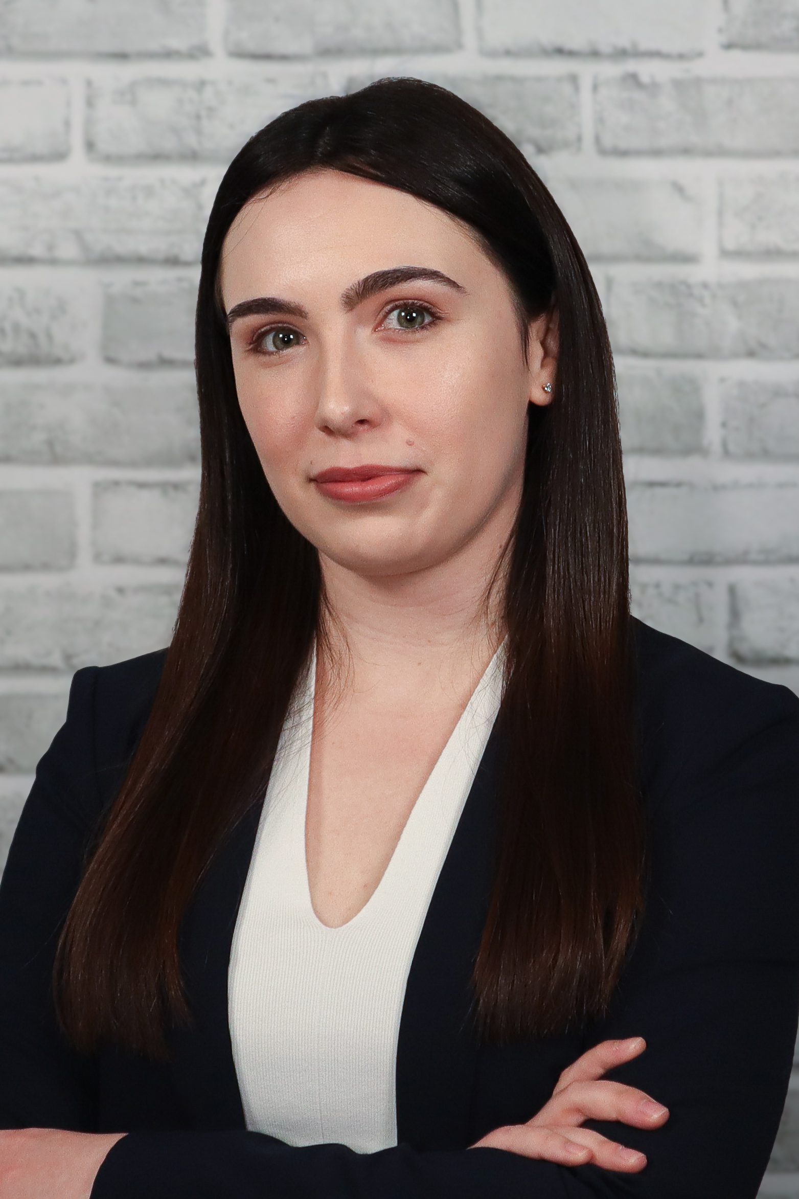 Lira Bravo June 2026 Headshot 3 crop